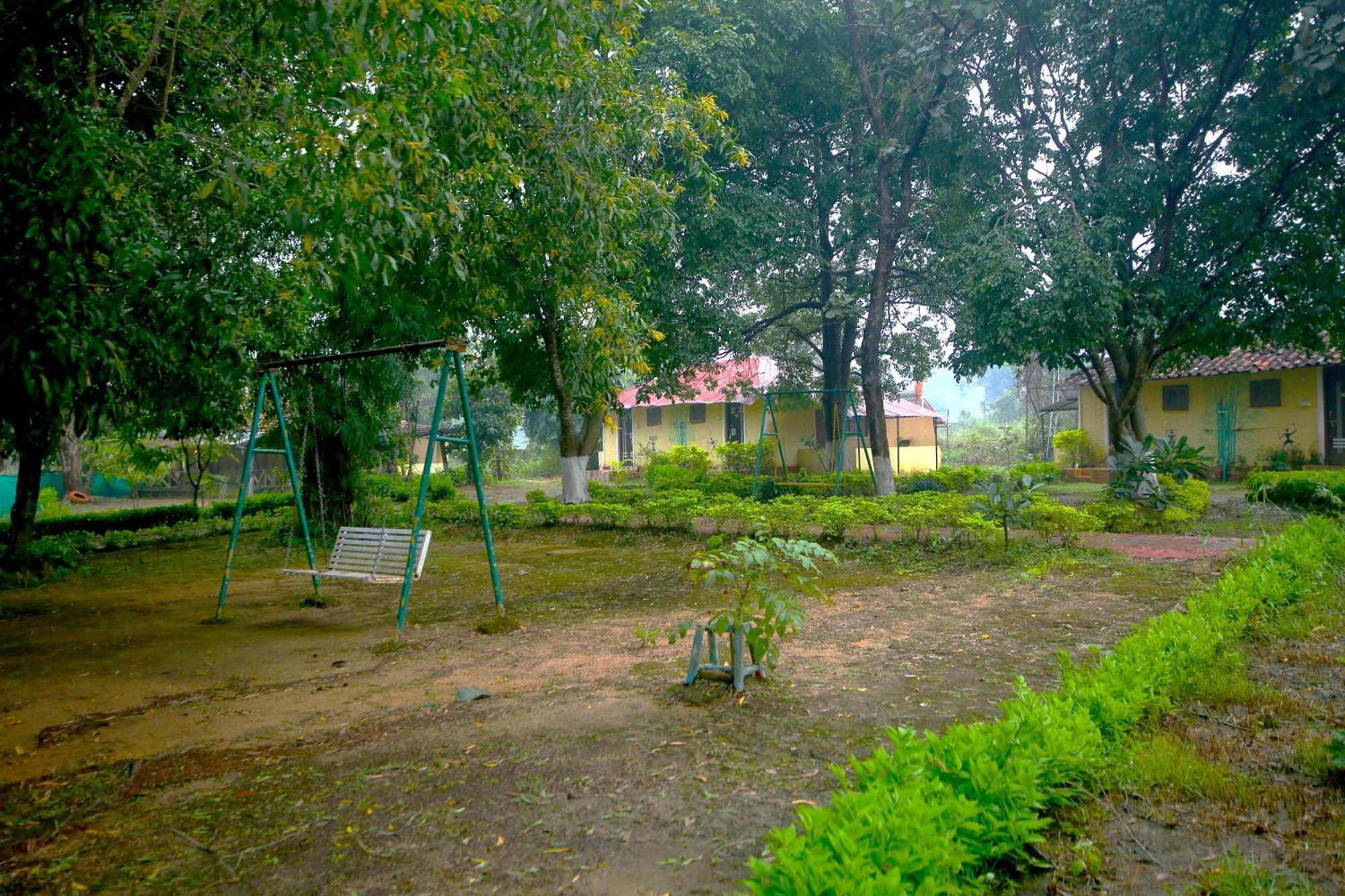 Tribal Wood Resort Dhanwār Eksteriør billede