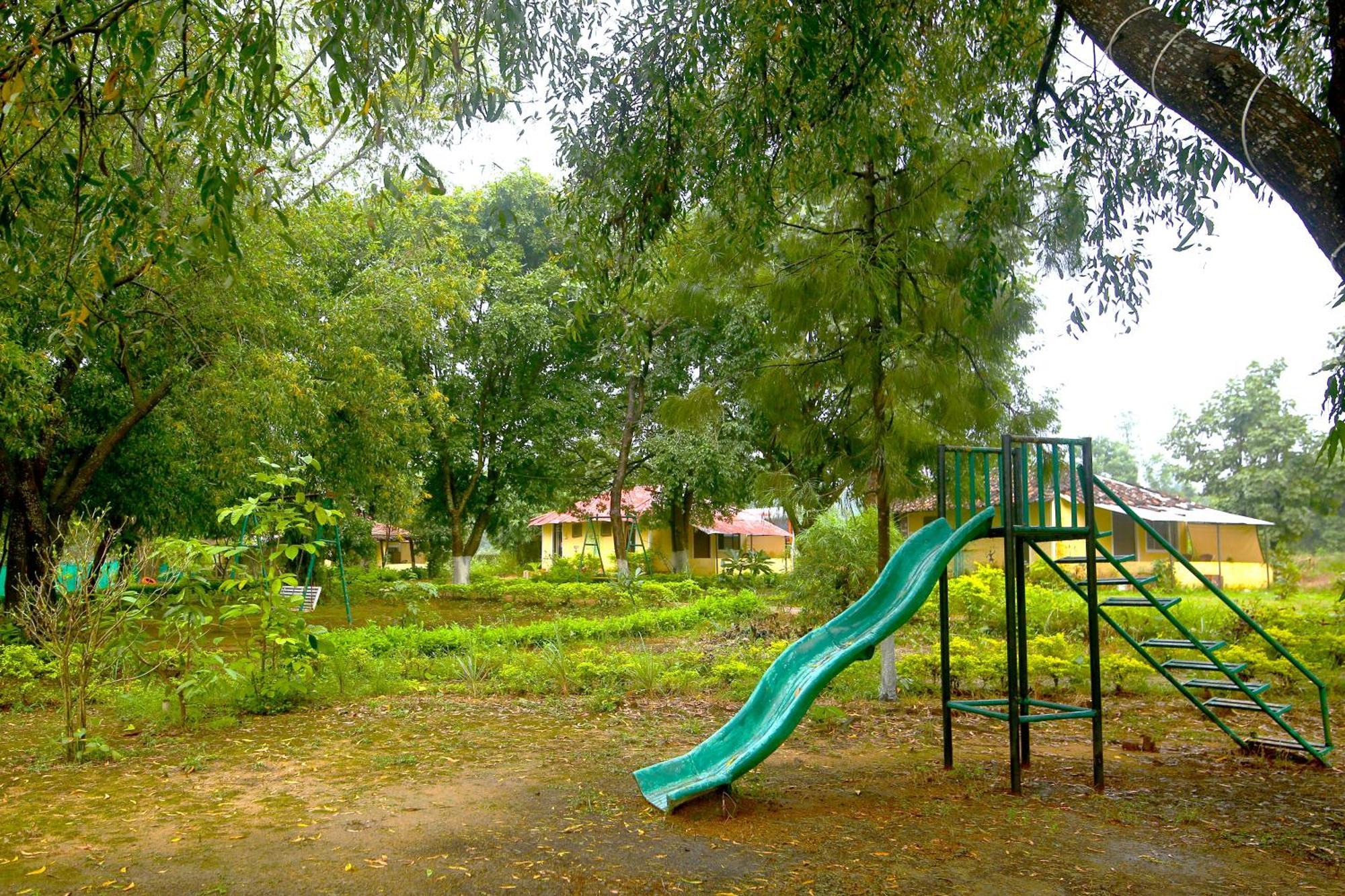 Tribal Wood Resort Dhanwār Eksteriør billede