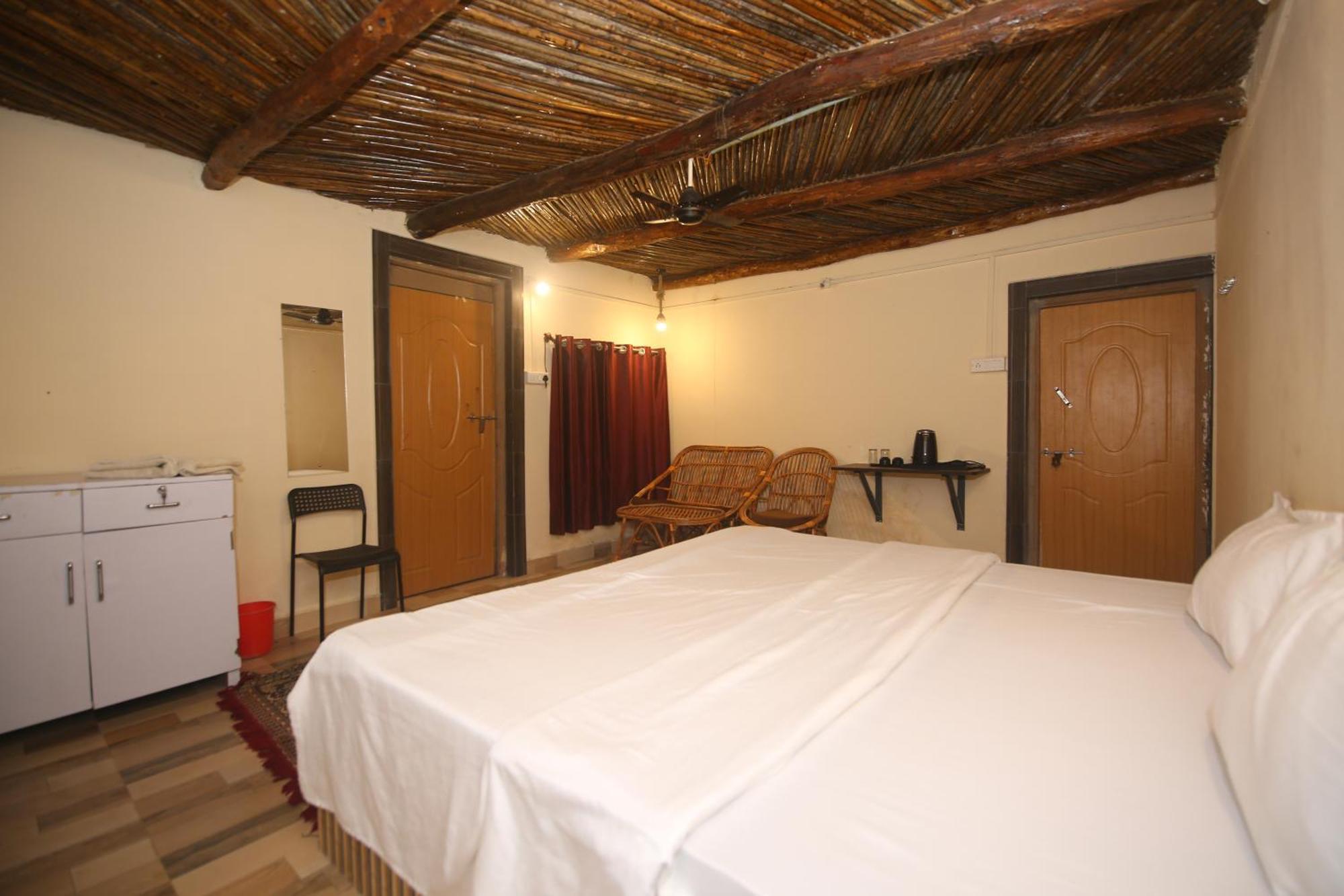 Tribal Wood Resort Dhanwār Eksteriør billede