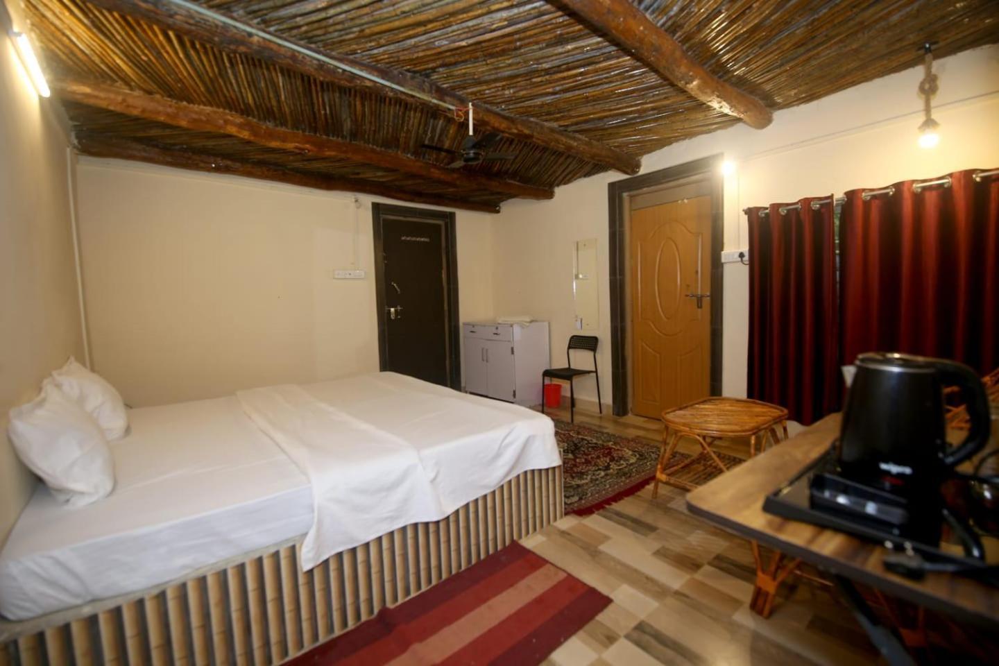 Tribal Wood Resort Dhanwār Eksteriør billede